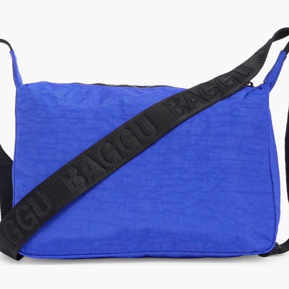 Baggu Medium Cargo Crossbody - Lapis - Picture 2 of 7